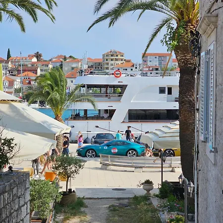 Bed & Breakfast Carlina Amaris Trogir